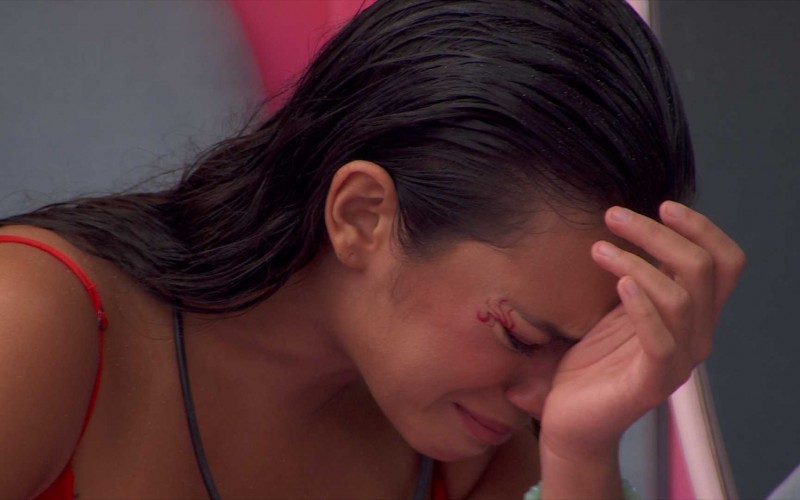 Alane sai da Festa para chorar no BBB 24