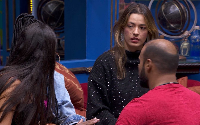 Alane sobre ser alvo no Paredão: 