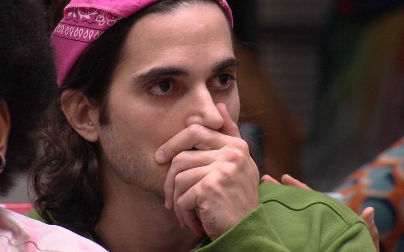 Após ser indicado pelo Líder, Projota salva Fiuk do Paredão