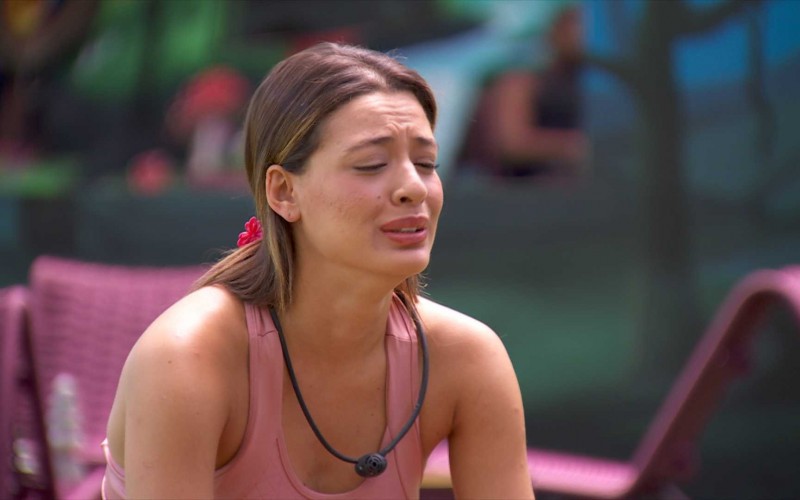 Beatriz chora após ser eliminada da Prova do Anjo do BBB 24