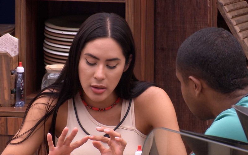 Davi e Isabelle têm DR após treta generalizada