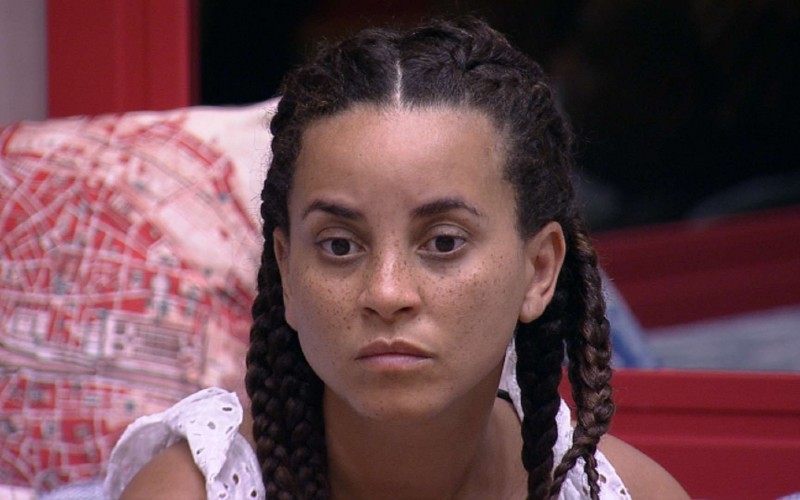 Domitila alfineta sisters após receber votos: ‘Fã Clube do Cris’