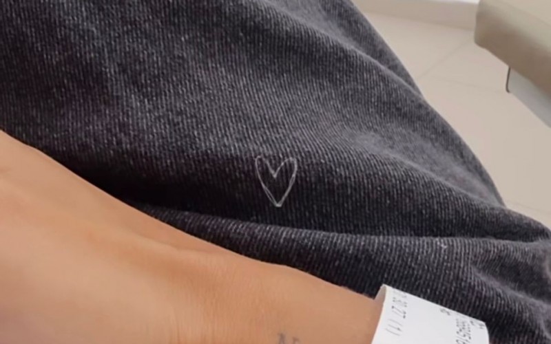 Ex-BBB Deniziane é hospitalizada com infecção nos rins