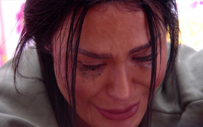 Gracyanne Barbosa tem crise de choro no BBB 25