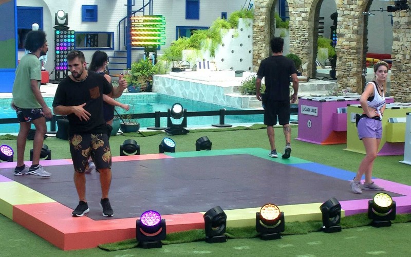 João Luiz é o sétimo a deixar a Prova do Líder Maratona de Dança C&A