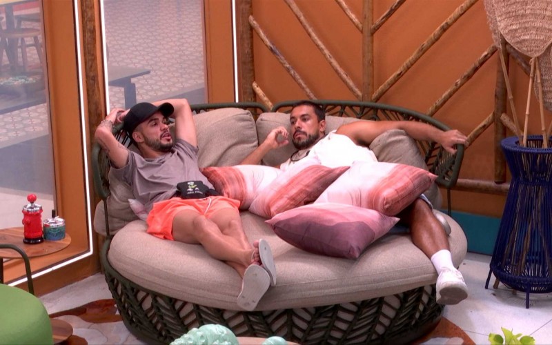 No BBB 25, João Pedro dispara sobre postura de adversária: 