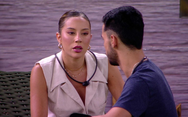 João Pedro reclama com sister: 