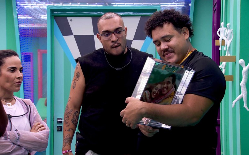 Lucas Henrique comemora 3ª vez no Quarto do Líder