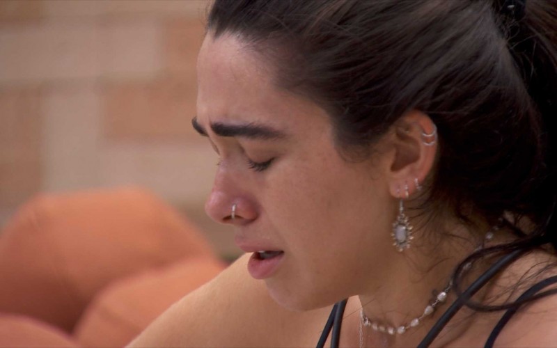 No BBB 24, Giovanna chora ao ouvir a música Texas Sun