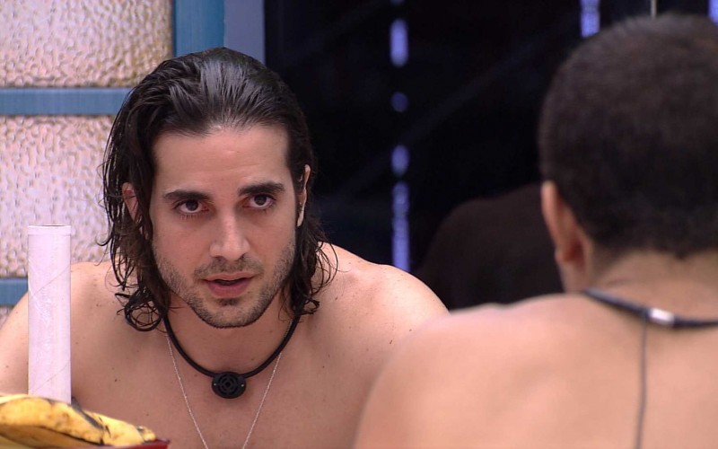No BBB21, Fiuk desabafa com Gilberto: 
