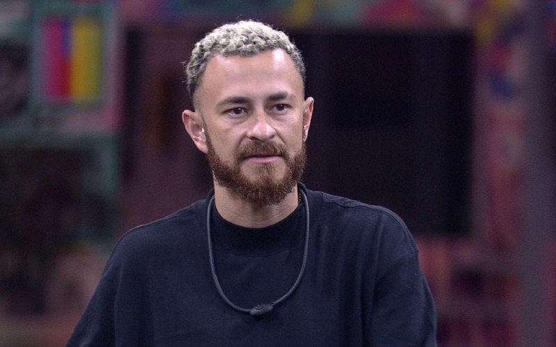 Tadeu Schmidt dá bronca em Fred durante o Jogo da Discórdia