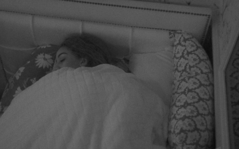 Todos dormem após madrugada animada no BBB21