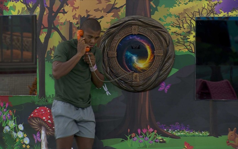 Veja a reação do público após Davi atender ao Big Fone