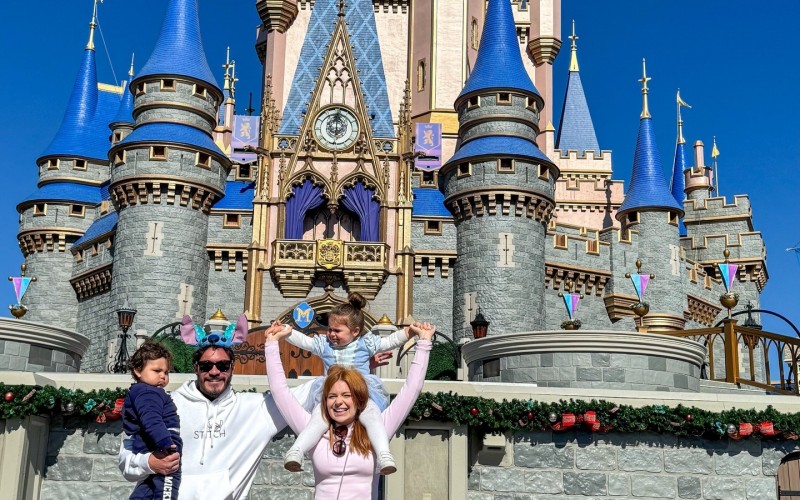 Viih Tube compartilha fotos de viagem a Orlando