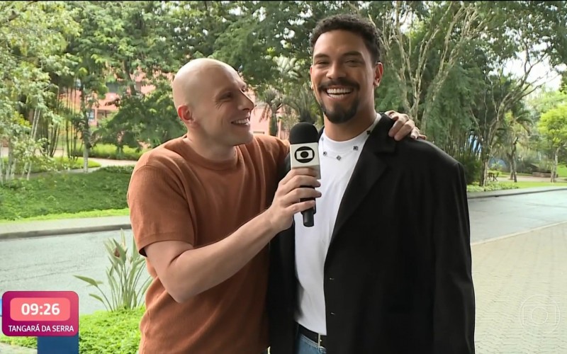 Vinícius chora ao rever trajetória no BBB 25: 