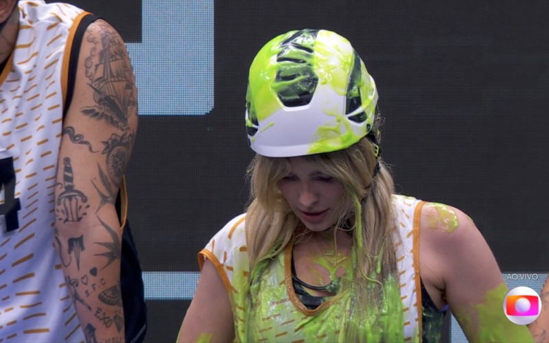 Yasmin Brunet se joga em gosma na Prova do Líder e viraliza no BBB 24