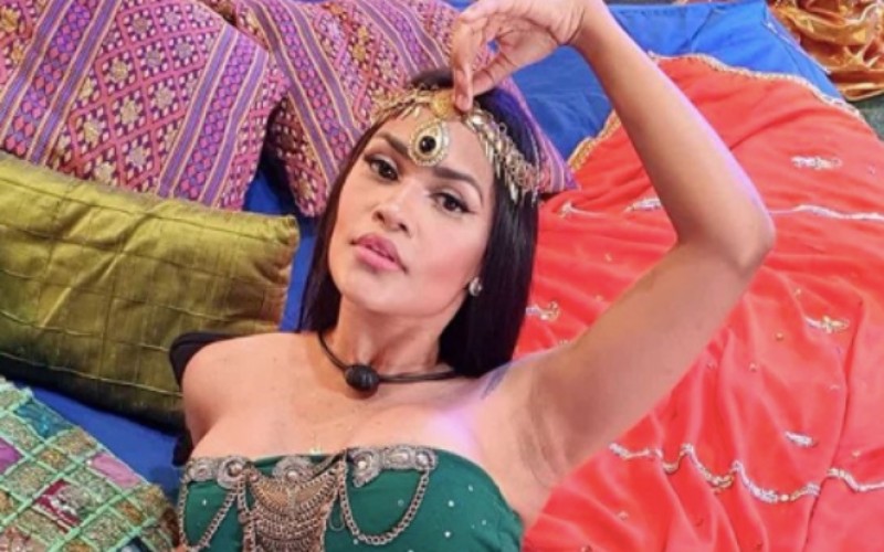 FLAY CONTA QUE JÁ FICOU COM VÁRIOS FAMOSOS 