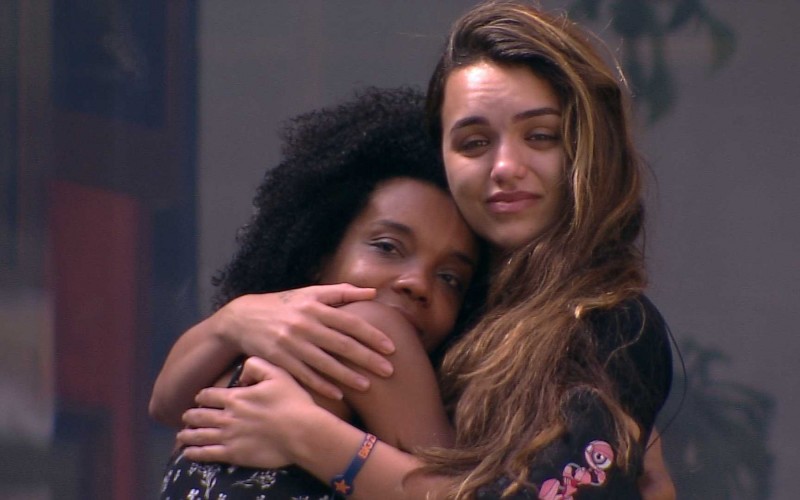 Resuminho do amor: cantoria, emoção, especulação sobre a Final e muito amor no Queridômetro