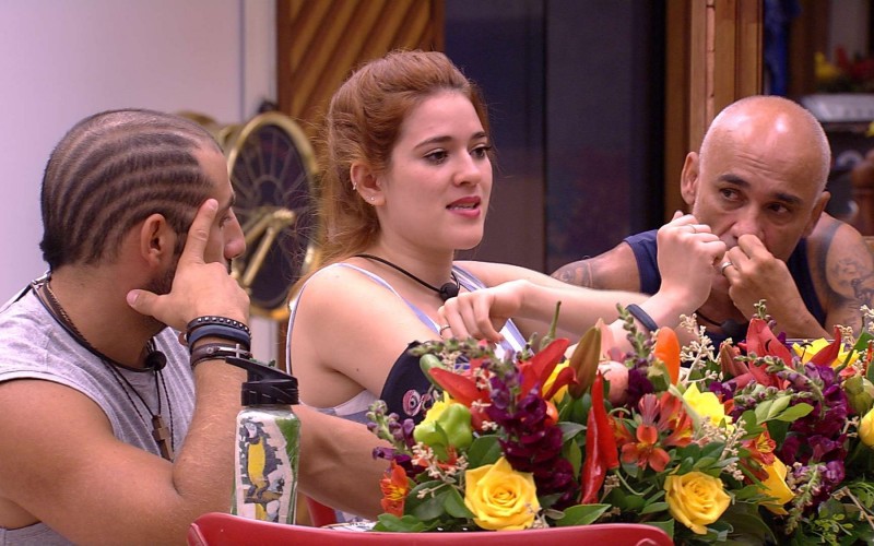 Kaysar declara para Ana Clara: 