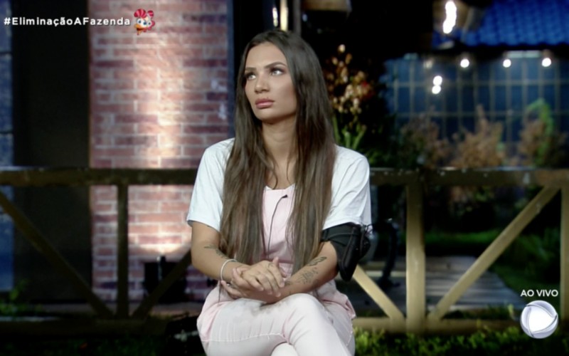 Stéfani Bays é a quarta finalista de A Fazenda 2020