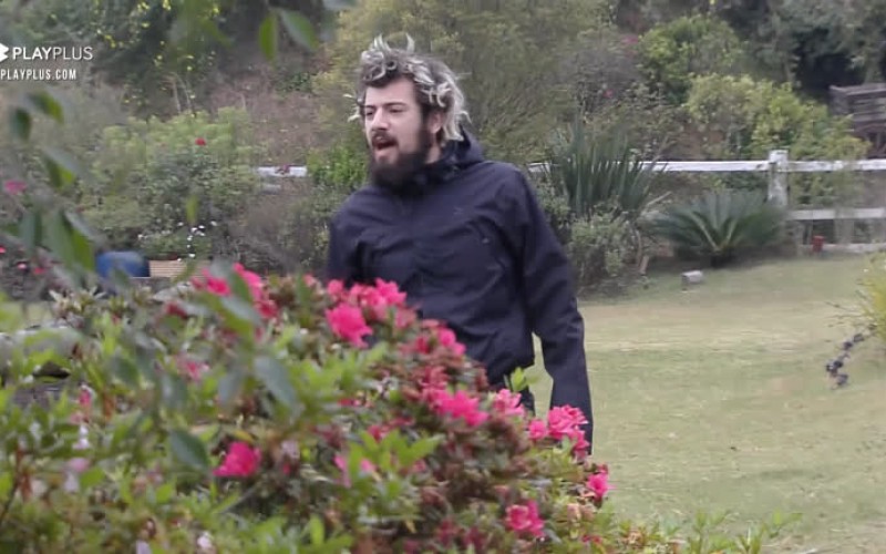 Lucas Cartolouco dá bom dia às ovelhas